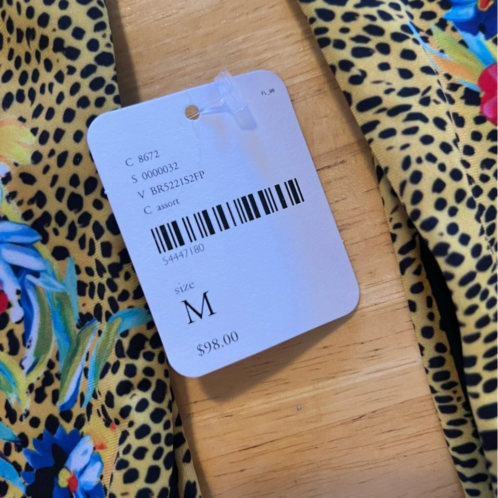 BEACH RIOT Women's One-Piece Swimsuit Size M In Assorted - Picture 3 of 7